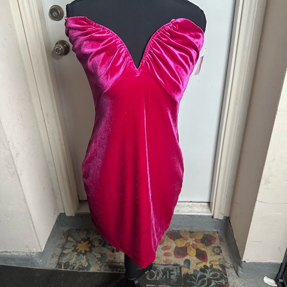 Kohl's Strapless Fuchsia Velvet Dress
